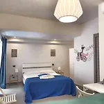 Hello World Bed and Breakfast Αγκριτζέντο
