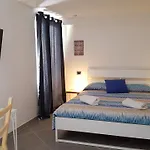 Hello World Bed & Breakfast