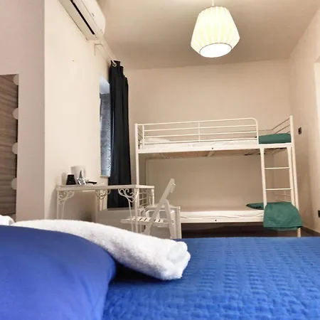 Bed & Breakfast Hello World 3*