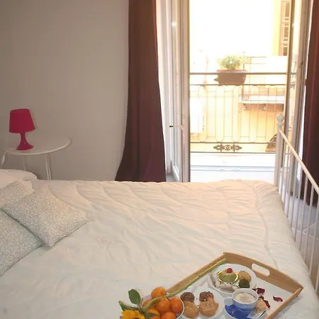 Couette-café Hello World Agrigente