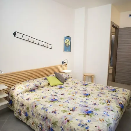 Hello World Couette-café 3*