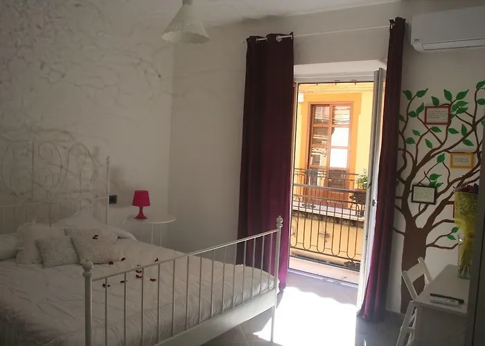 Hello World Bed and Breakfast 3*