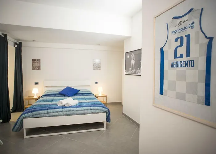 Hello World Bed and Breakfast